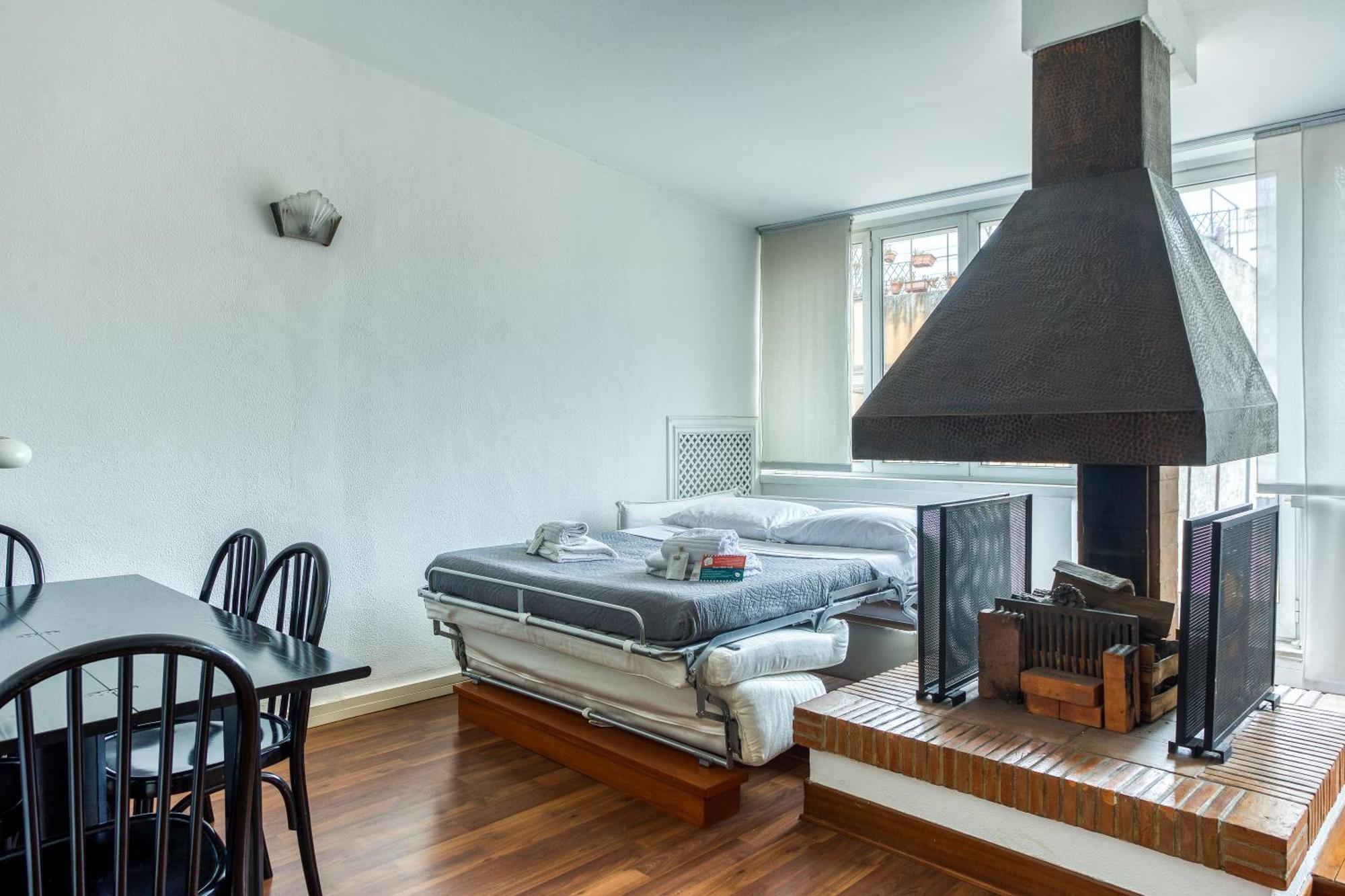 Main Loft Capocci - Rione Monti Apartment Roma Exterior foto