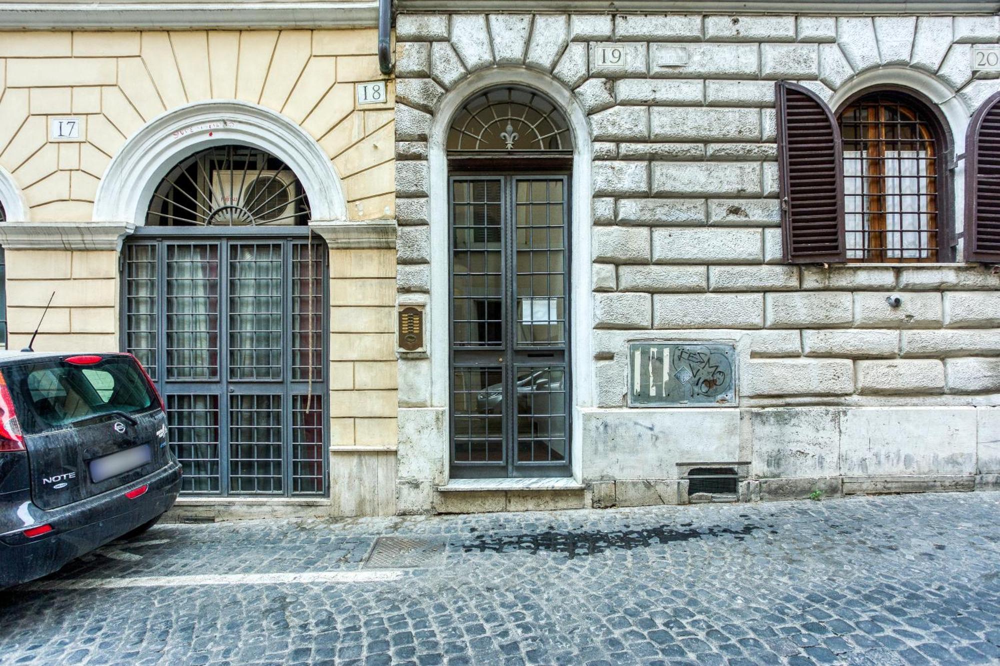 Main Loft Capocci - Rione Monti Apartment Roma Exterior foto